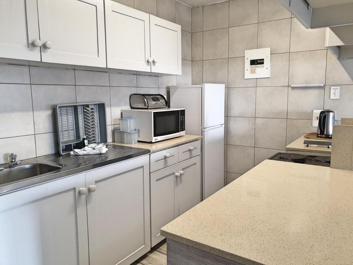 Gooderson Leisure Silver Sands 2 Self Catering And Timeshare Lifestyle Resort Durban Buitenkant foto